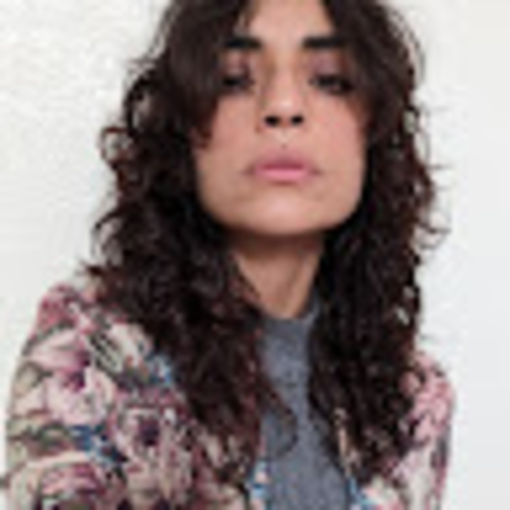 Meet your Posher, Julieta